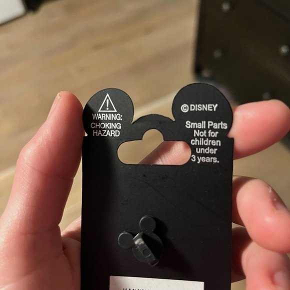 Pirate Captain Mickey Disney Pin BNWT - Picture 2 of 3